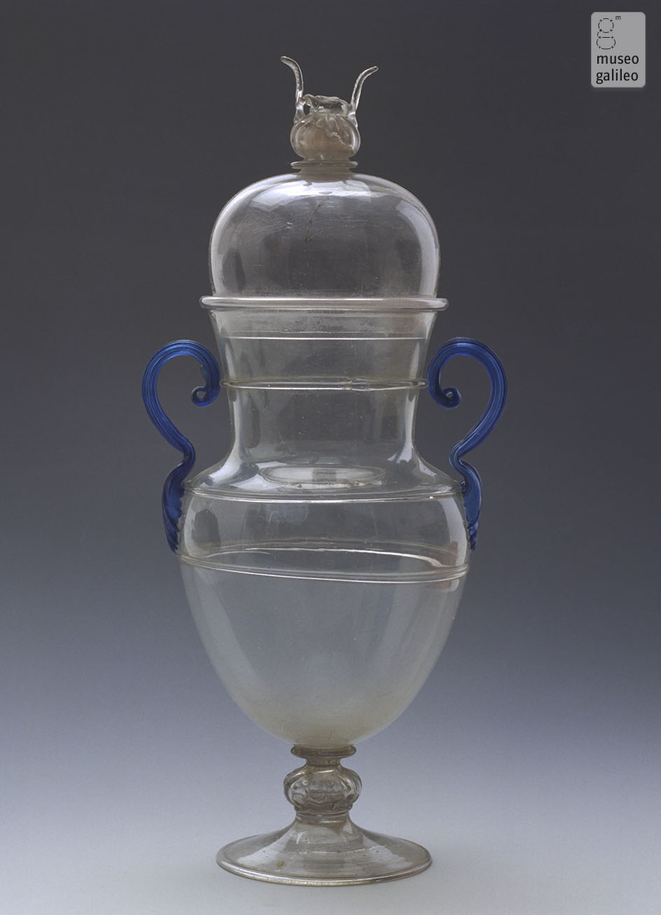 Double-handle vases (Inv. 330)